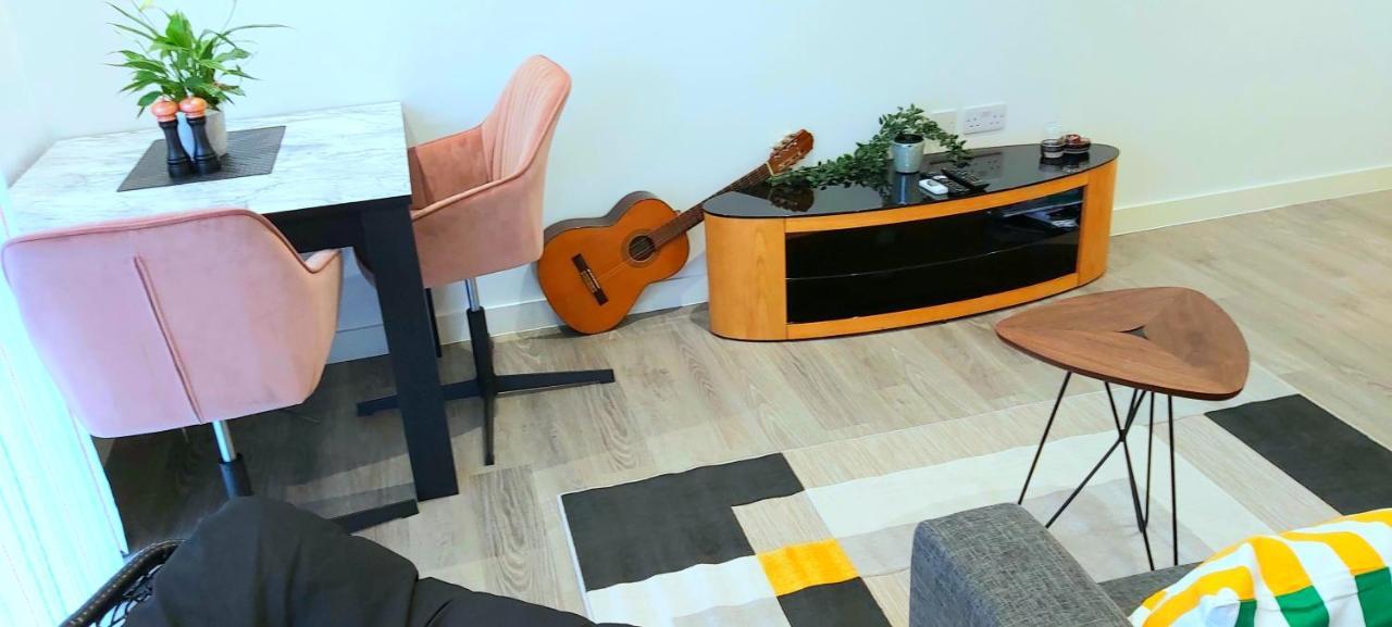 Lovely Studio Apartment Sheffield City Centre - Netflix, Wifi, Digital Tv Zewnętrze zdjęcie